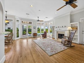220 Westmoreland Street, Houston TX 77006