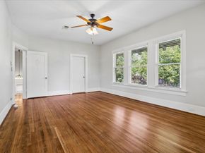 220 Westmoreland Street, Houston TX 77006