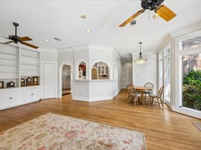 220 Westmoreland Street, Houston TX 77006
