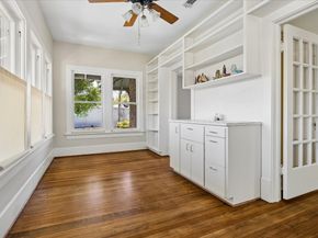 220 Westmoreland Street, Houston TX 77006