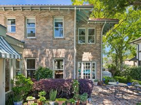 220 Westmoreland Street, Houston TX 77006