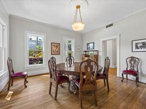 220 Westmoreland Street, Houston TX 77006