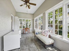 220 Westmoreland Street, Houston TX 77006