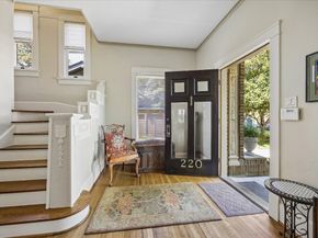 220 Westmoreland Street, Houston TX 77006