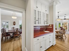 220 Westmoreland Street, Houston TX 77006