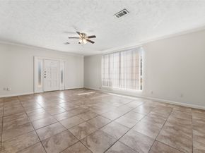 6905 Palestine Street, Houston TX 77020