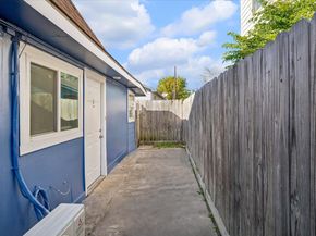 6905 Palestine Street, Houston TX 77020