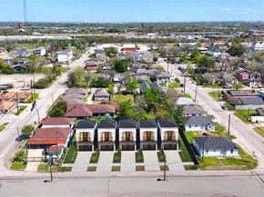 2904 Chapman Street, Houston TX 77009
