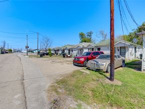 2904 Chapman Street, Houston TX 77009