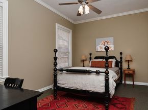 122 E Bracebridge Circle, The Woodlands TX 77382