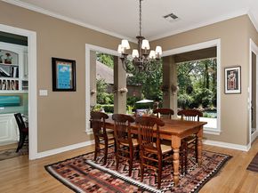 122 E Bracebridge Circle, The Woodlands TX 77382