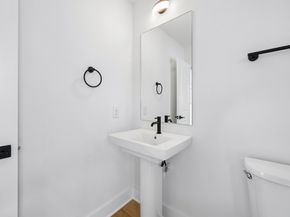 424 Sikes Street C, Houston TX 77018