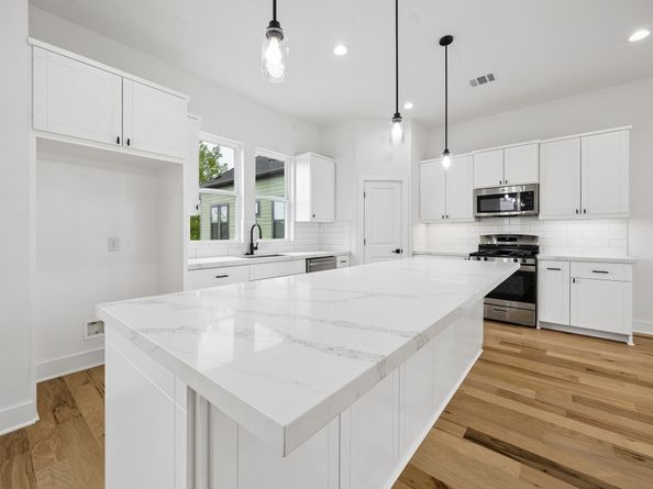424 Sikes Street C, Houston TX 77018