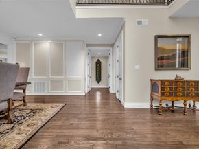 20 Sugarberry Circle, Houston TX 77024