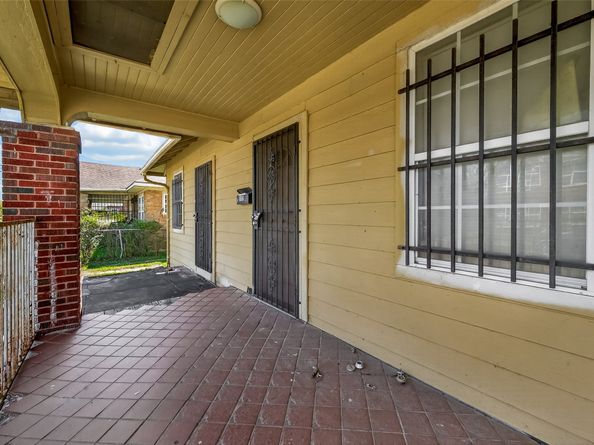 4016 Woodleigh Street, Houston TX 77023