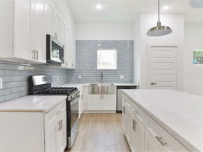 9343 Lavender St, North Houston TX 77016