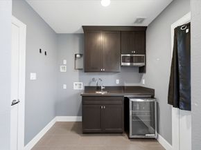 2702 Eado Grove Lane, Houston TX 77003