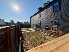 1002 E 33rd Street, Houston TX 77022