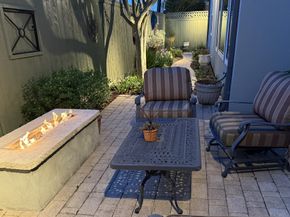 24 Hackberry Lane B, Houston TX 77027