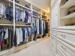 24 Hackberry Lane B, Houston TX 77027
