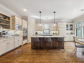 24 Hackberry Lane B, Houston TX 77027