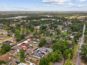 10430 Caxton Street, Houston TX 77016