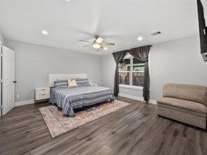 10430 Caxton Street, Houston TX 77016