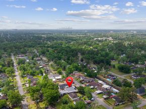 10430 Caxton Street, Houston TX 77016