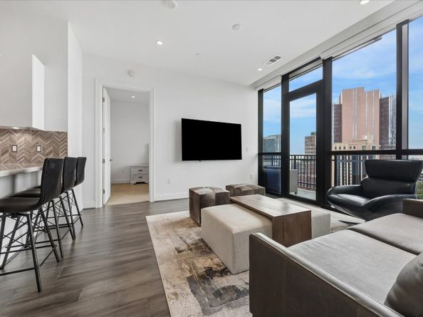 1211 Caroline Street 1503, Houston TX 77002