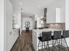 1211 Caroline Street 1503, Houston TX 77002