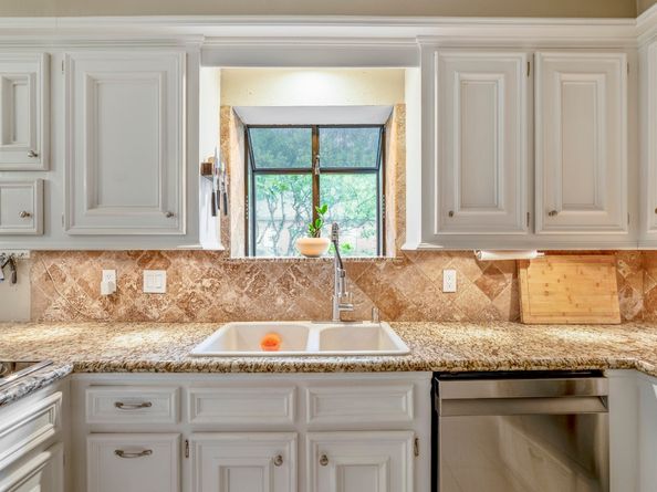407 Champion Lake Drive, Spring TX 77380