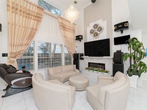 3430 Shadowwalk Drive, Houston TX 77082