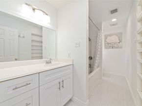 3430 Shadowwalk Drive, Houston TX 77082