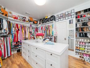 3430 Shadowwalk Drive, Houston TX 77082