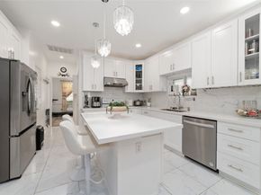 3430 Shadowwalk Drive, Houston TX 77082
