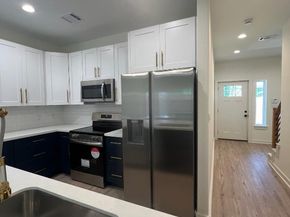 5704 Elysian Street, Houston TX 77009