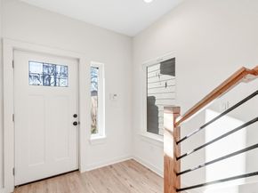 5704 Elysian Street, Houston TX 77009
