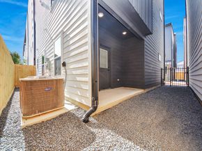 927 Fisher Street B, Houston TX 77018