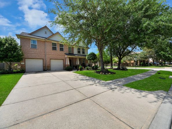 13827 Pepperstone Lane, Houston TX 77044