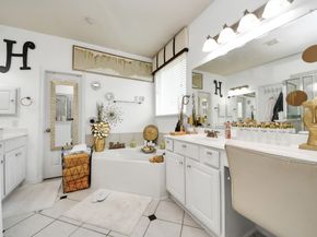 13827 Pepperstone Lane, Houston TX 77044