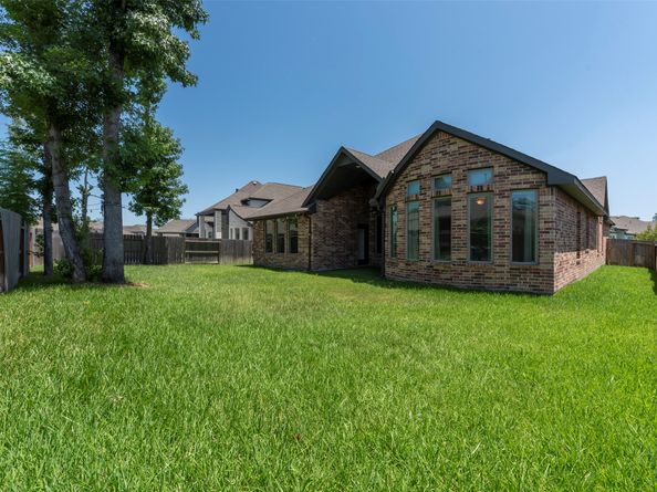 32311 Noble Creek Drive, Conroe TX 77385