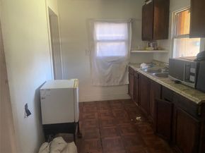 7205 S Hall Street, Houston TX 77028