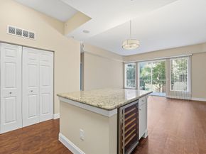 3505 Sage Road 208, Houston TX 77056