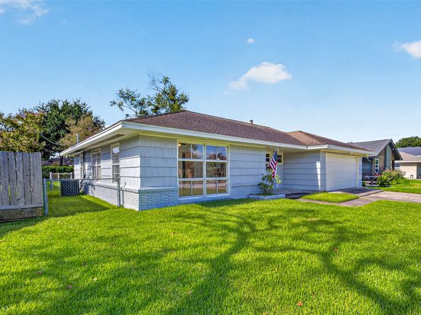 6307 Pineshade Lane, Houston TX 77008