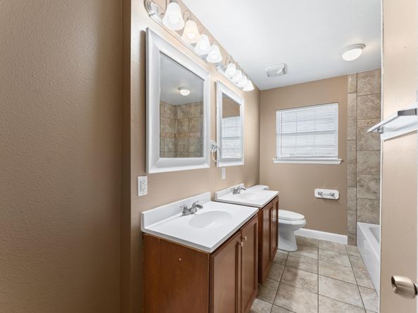 5647 Belmark Street, Houston TX 77033