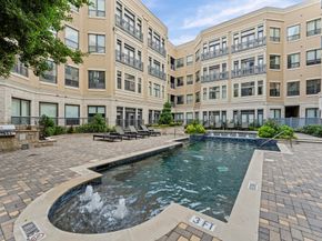 1901 Post Oak Boulevard 1601, Houston TX 77056