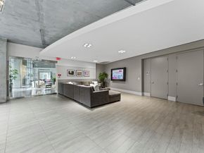 1901 Post Oak Boulevard 1601, Houston TX 77056