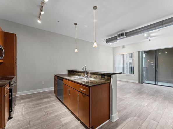 1901 Post Oak Boulevard 1601, Houston TX 77056