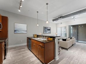 1901 Post Oak Boulevard 1601, Houston TX 77056
