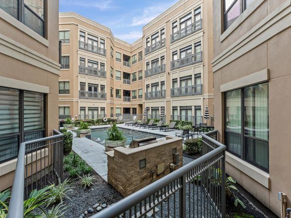 1901 Post Oak Boulevard 1601, Houston TX 77056